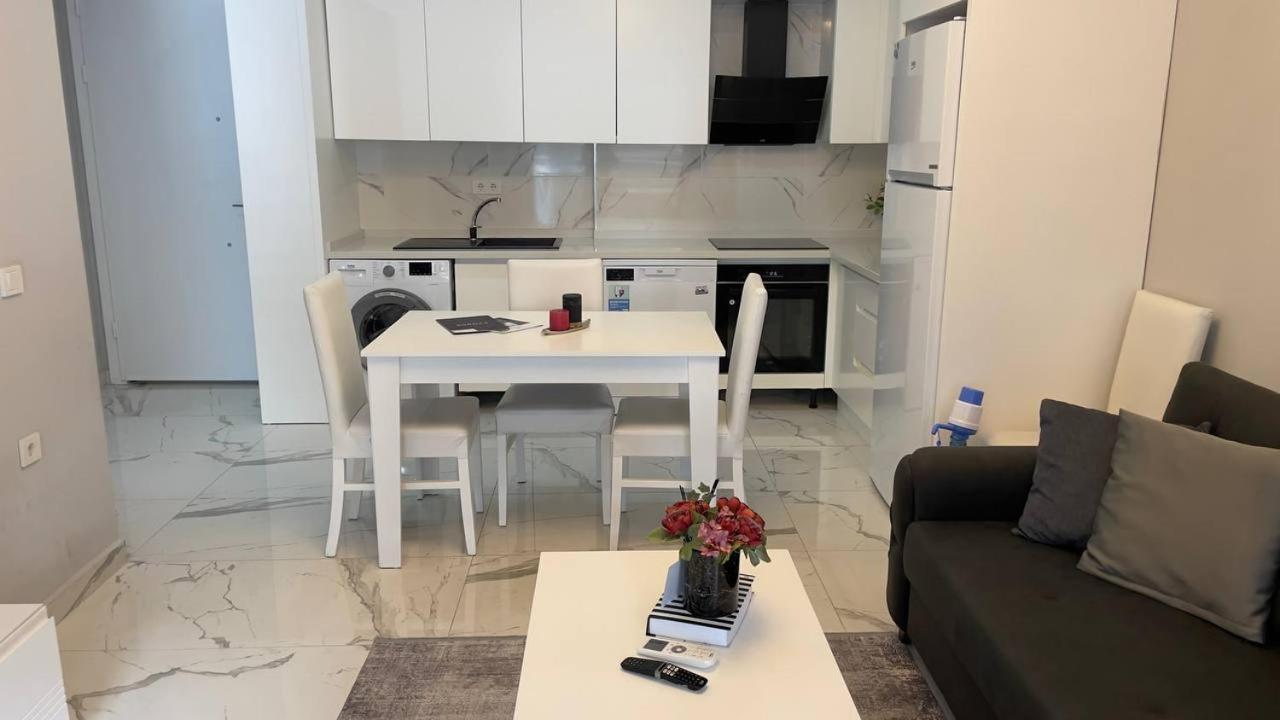 0017 White Sail Cozy 1-bedroom Steps From Yekta Mall In Mahmutlar, Appartement Alanya